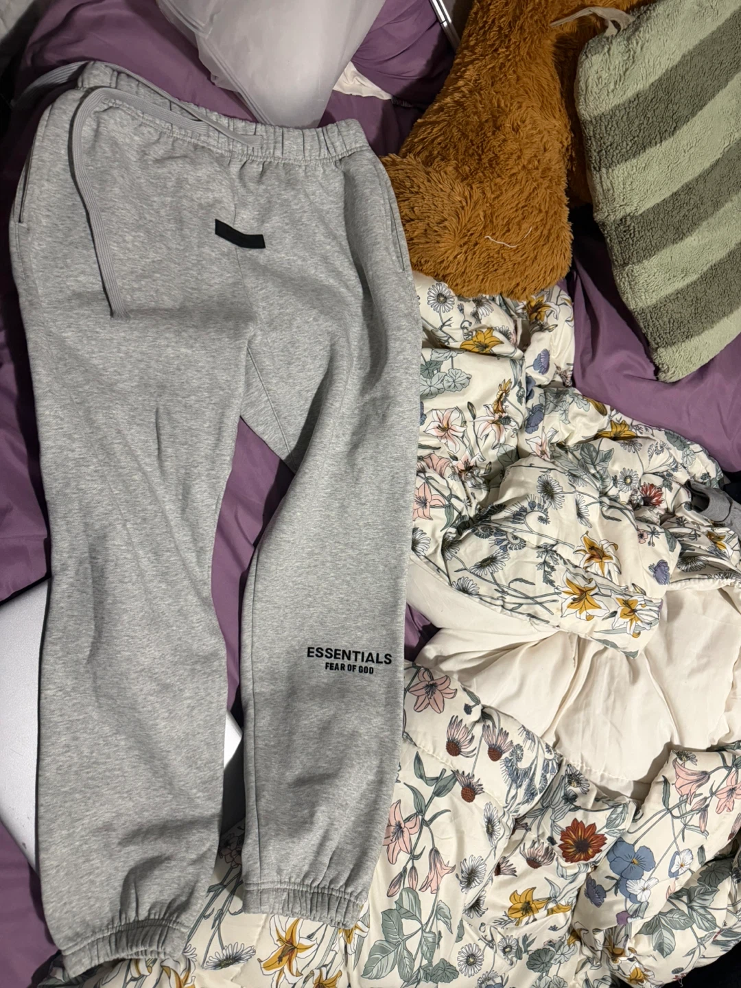 Essentials Fear of God Grey Sweatpants - photo 3