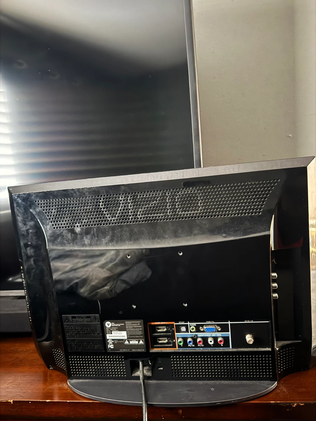 19” Vizio TV/ Monitor - photo 3