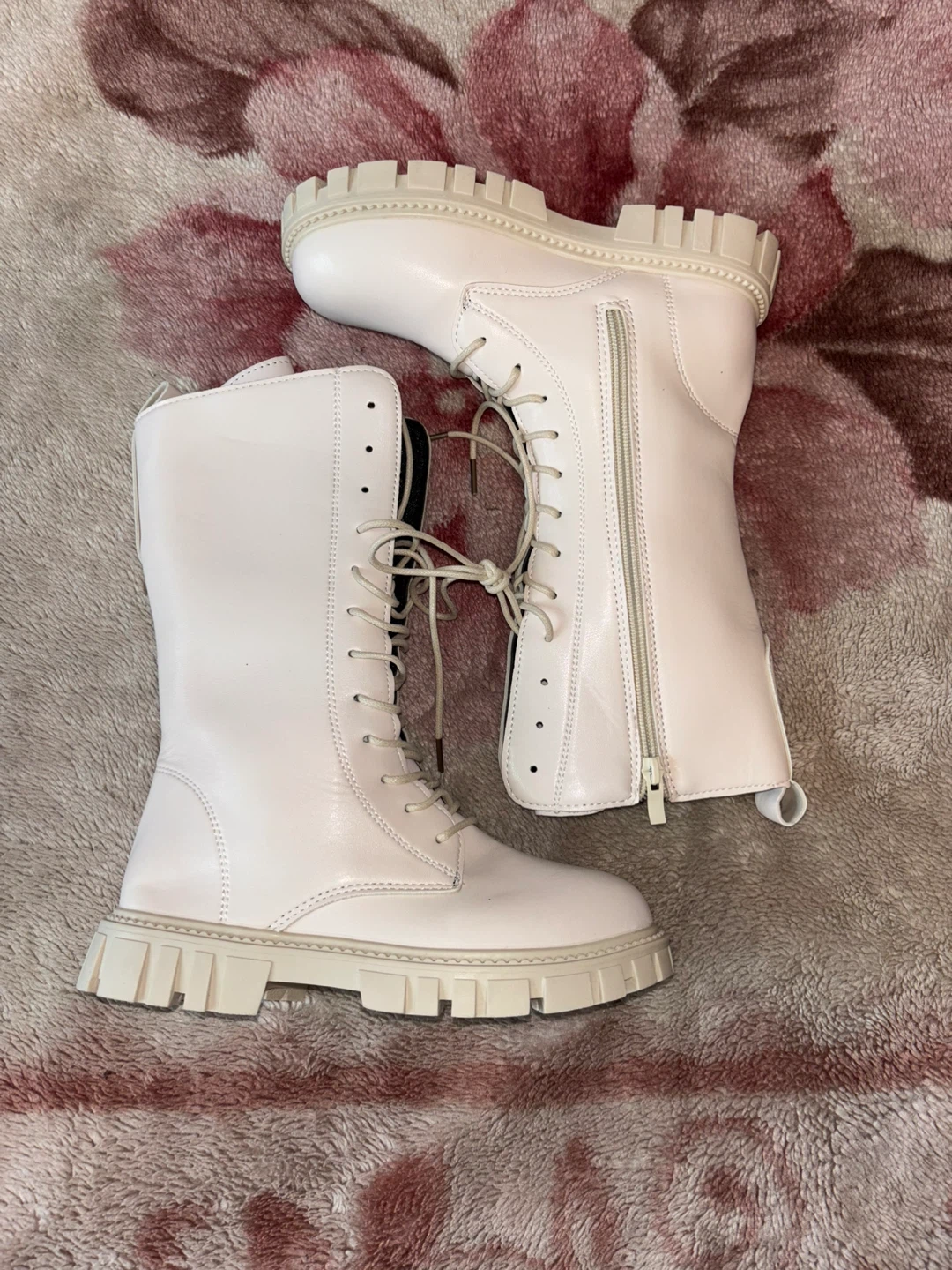 Beige Lace-Up Boots - Kids Size 35