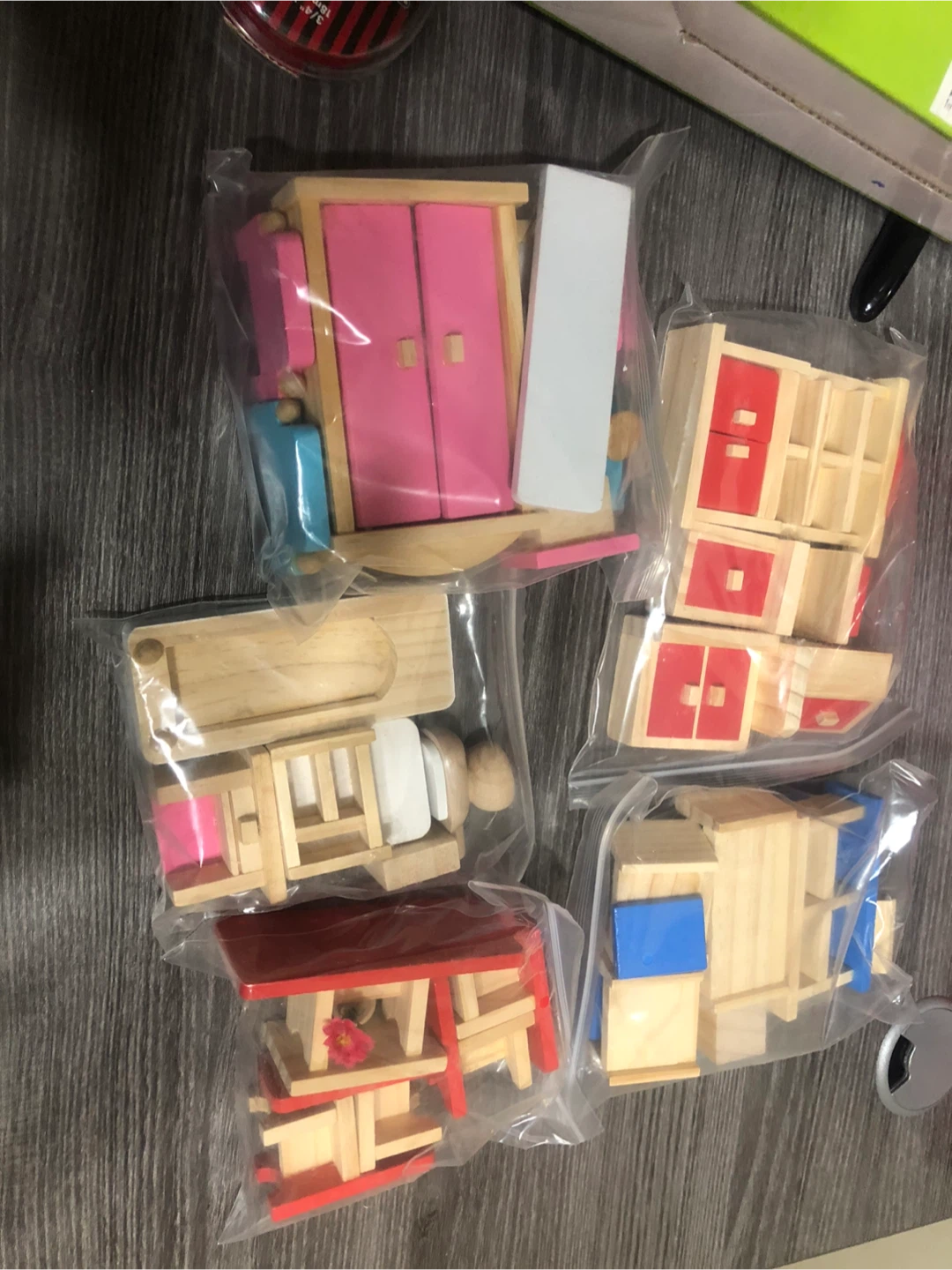 NEW- 35-Piece Small Wooden Doll House  Furniture Set - photo 4