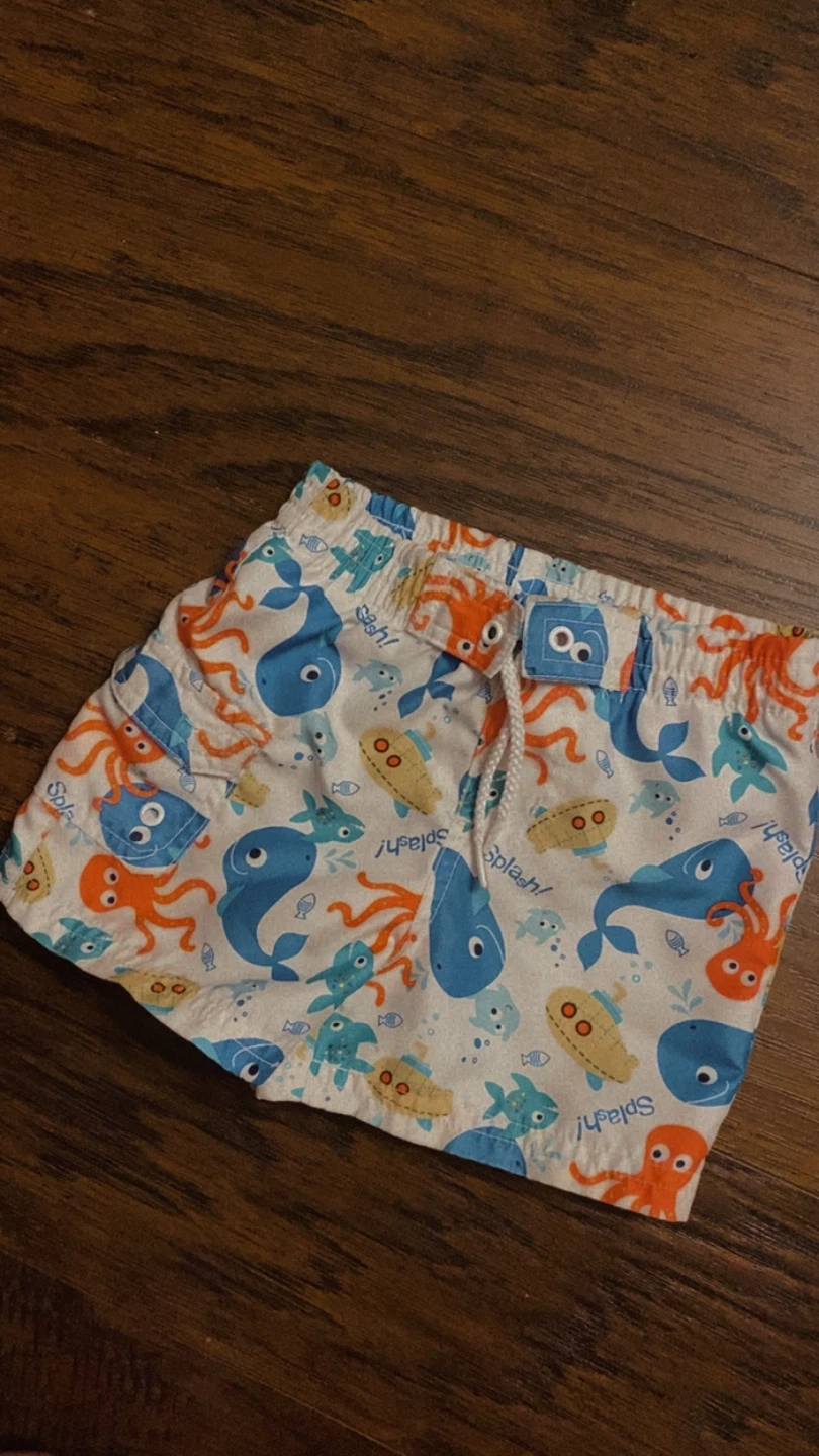 FREE!! MOVING> 20 piece bag of boys 2-4T items - photo 4