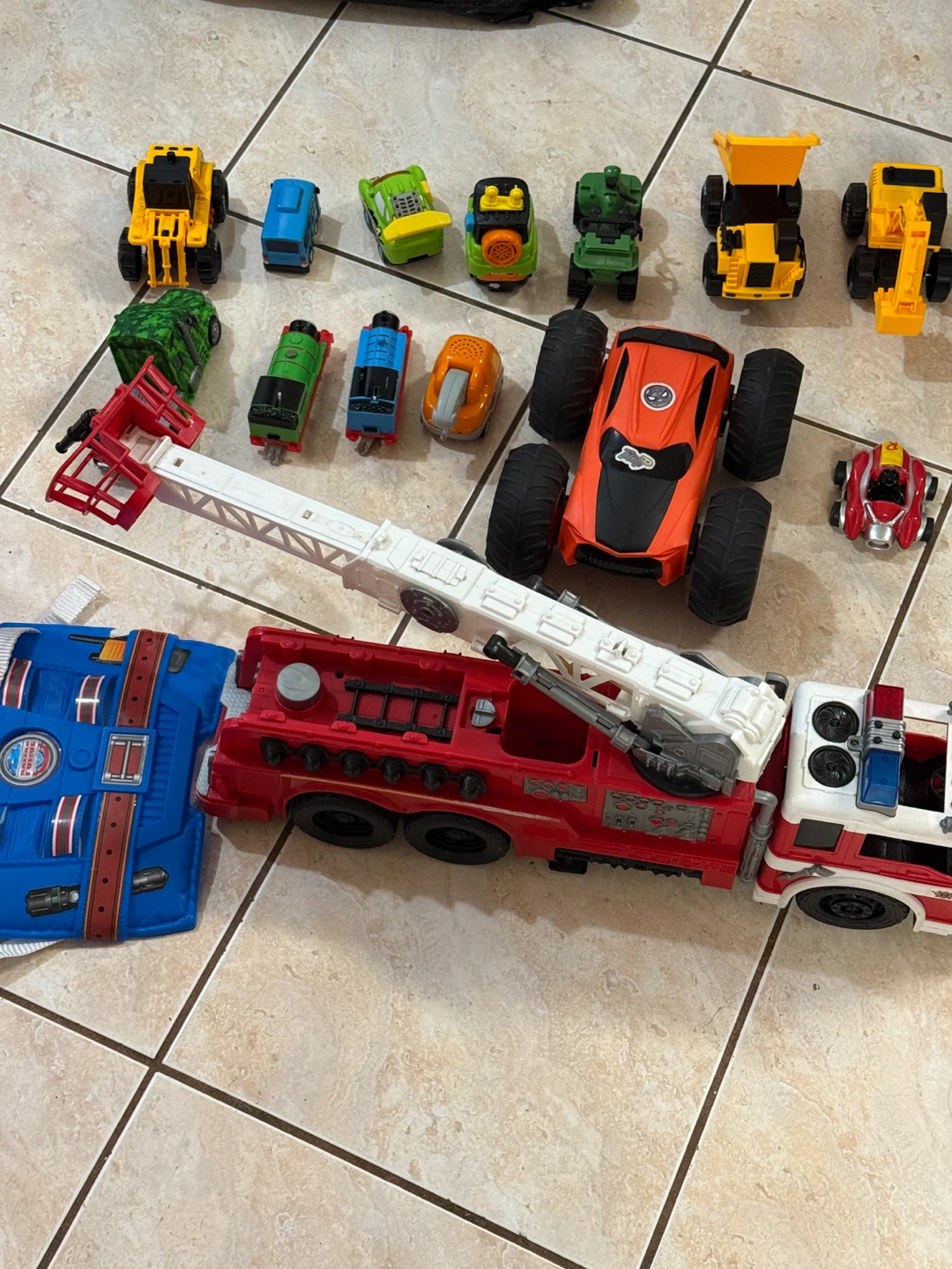 Baby/Toddler Clothes & Toy Car Bundle - photo 3