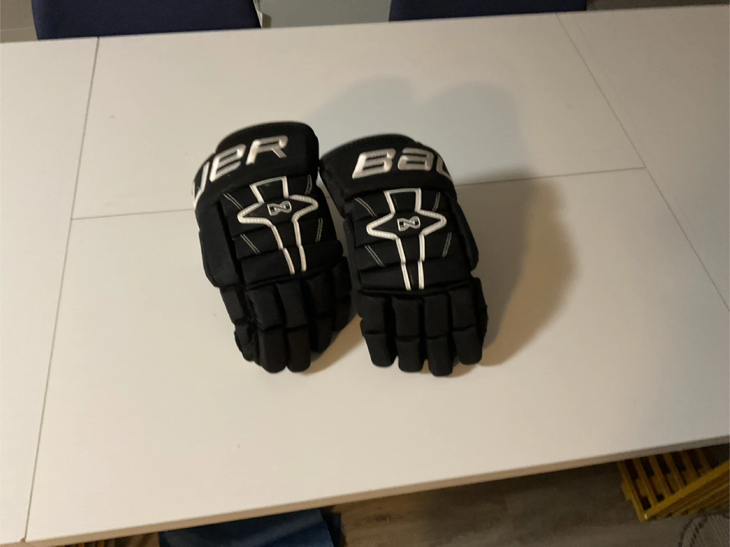 Bauer Hockey Gloves - Black
