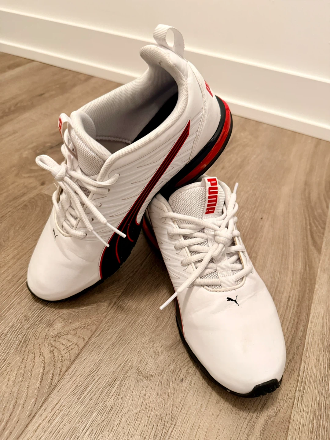 Puma White/Red Sneakers
