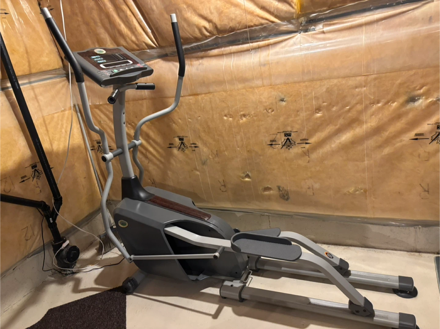 Griffith Fitness Elliptical Machine - photo 2