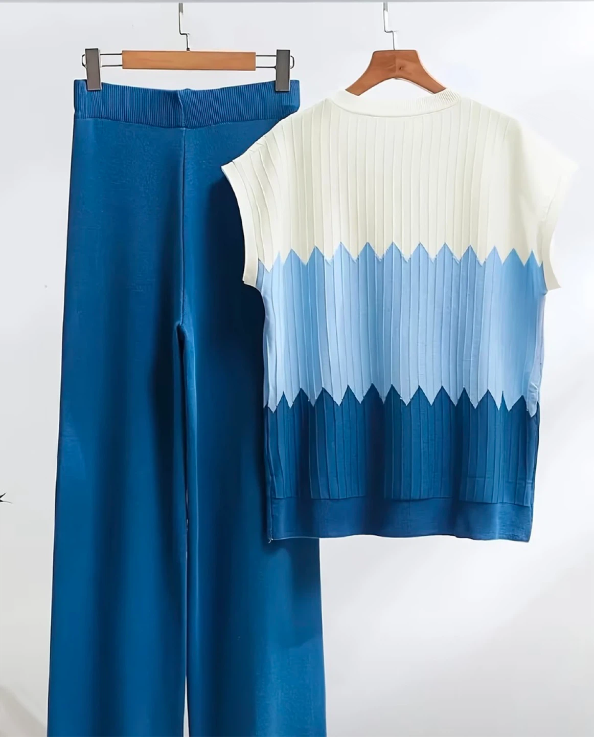 Blue Two-Piece Pants Set - photo 2