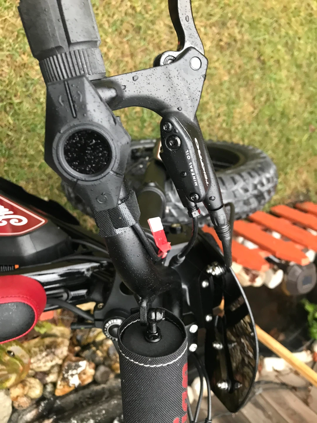 Indian eFTR HOOLIGAN 1.2 Electric Bike - photo 5