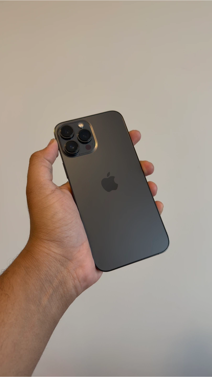 iPhone 13 Pro Max - 512GB – Black – Excellent Condition