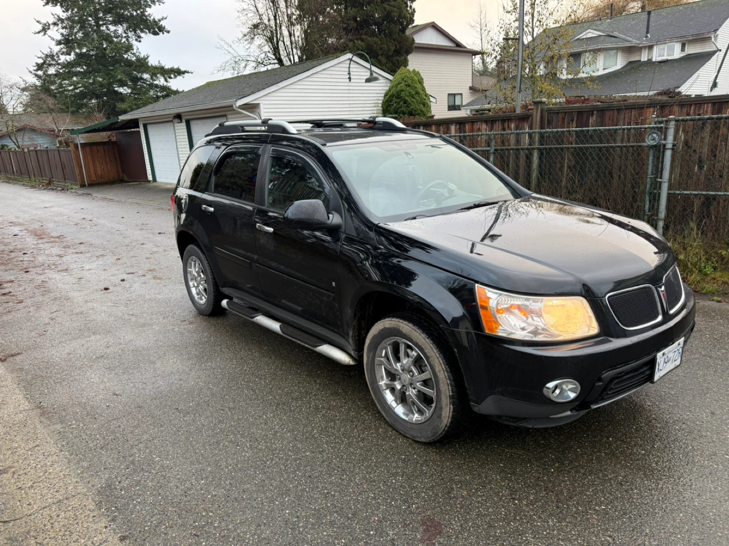 Black Pontiac Torrent SUV2007 - photo 3