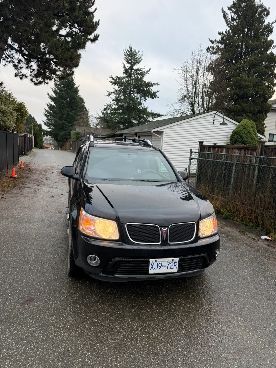 Black Pontiac Torrent SUV2007 - photo 2