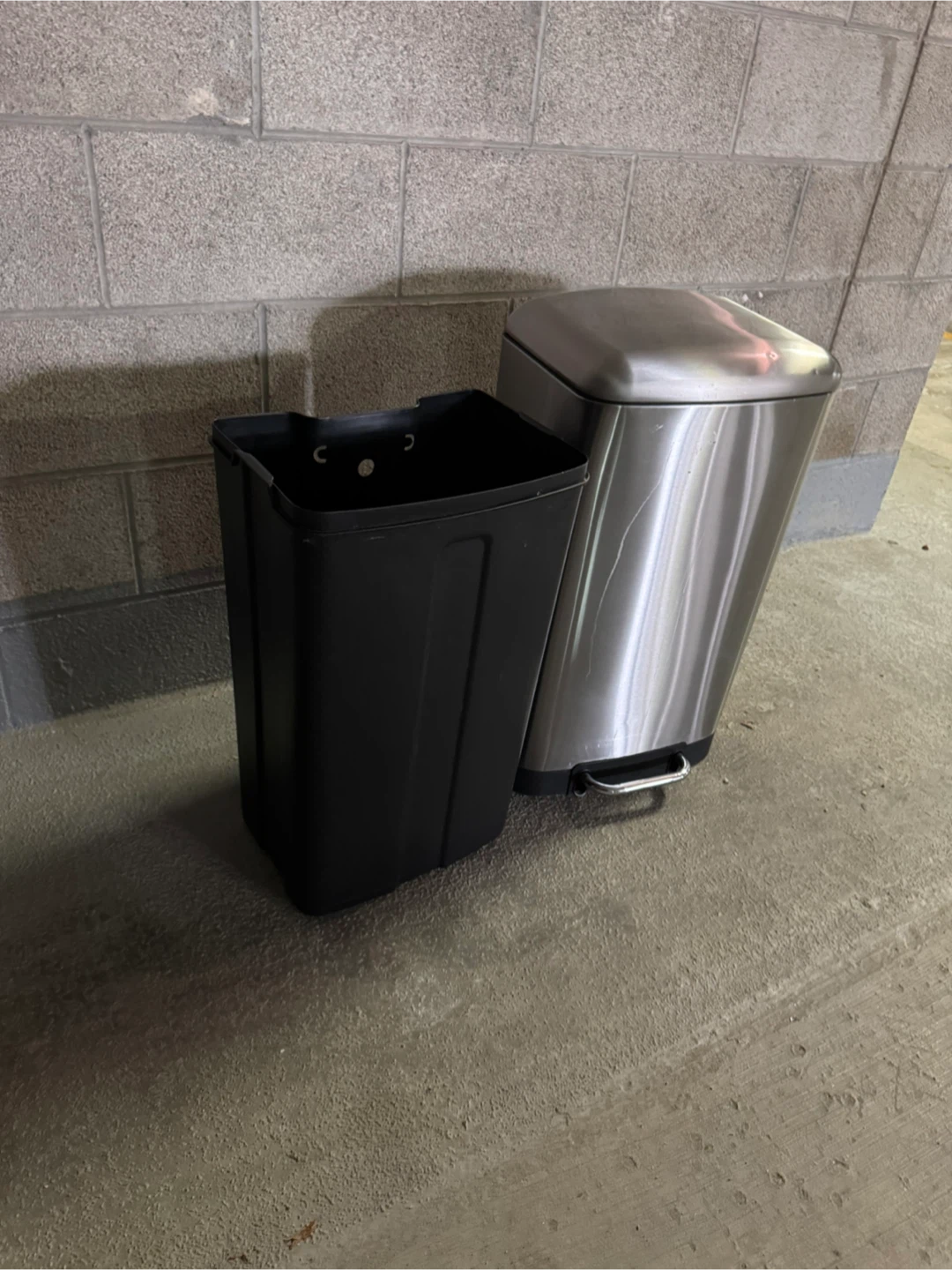Stainless Steel Step Trash Can - photo 2