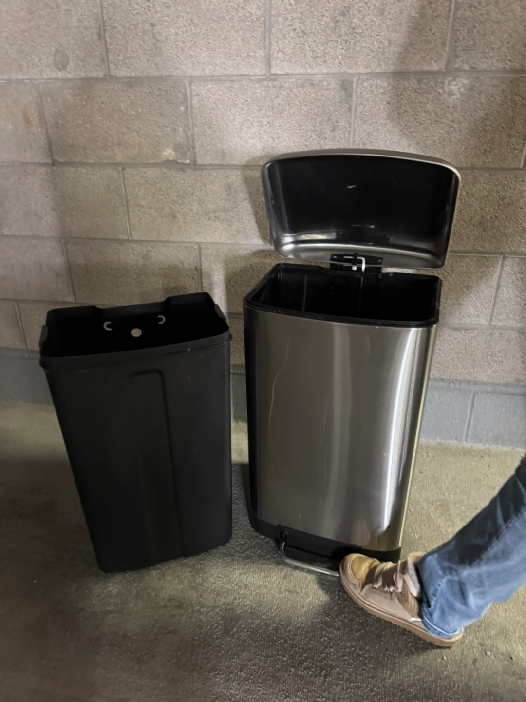 Stainless Steel Step Trash Can - photo 4