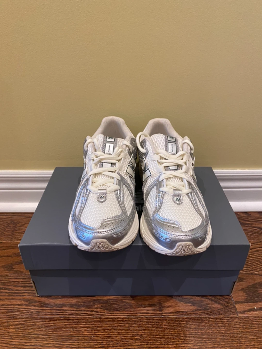 New Balance 1906R Size 9.5 *NEW* - photo 3