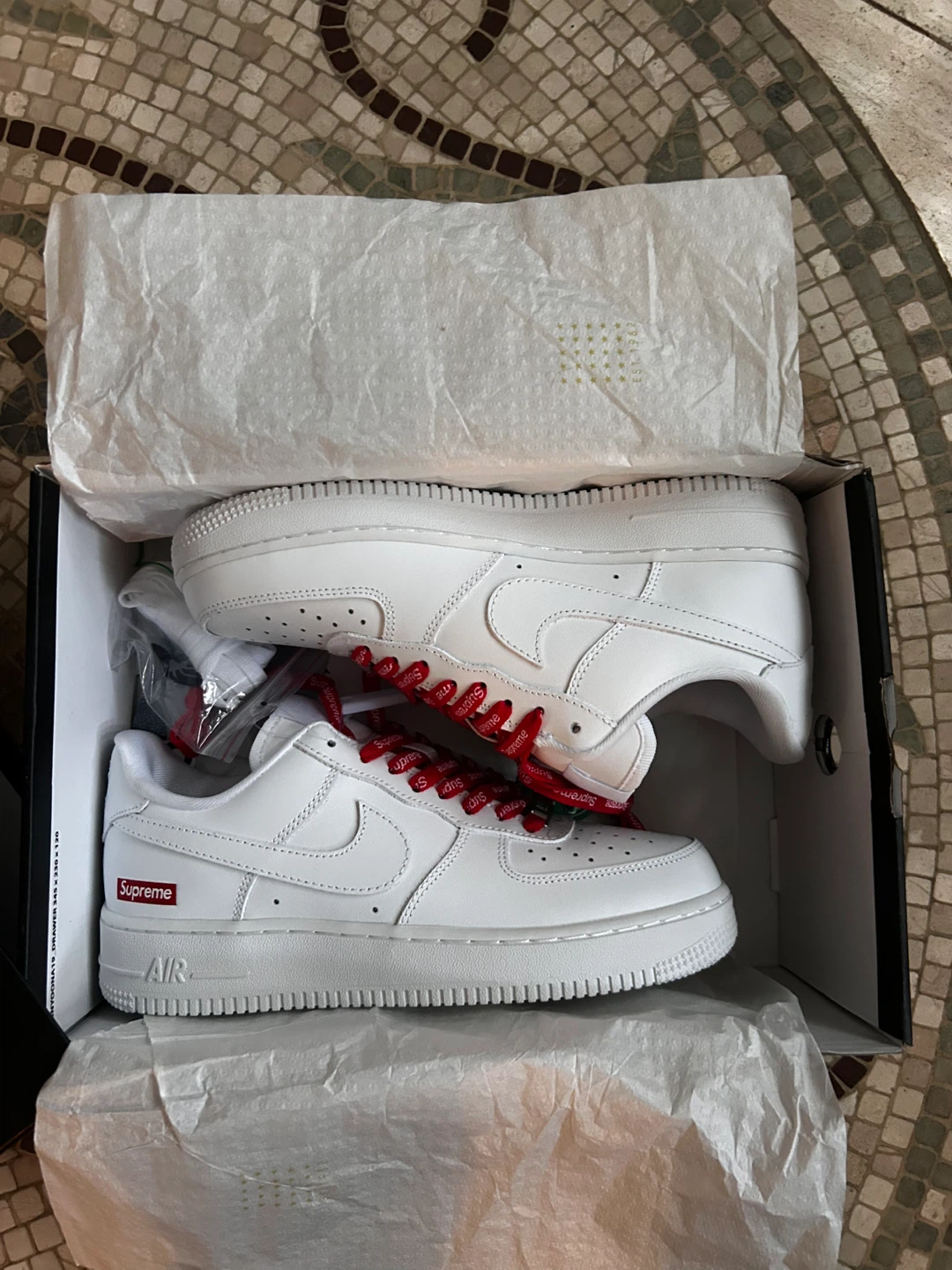 Nike supreme airforce 1’s