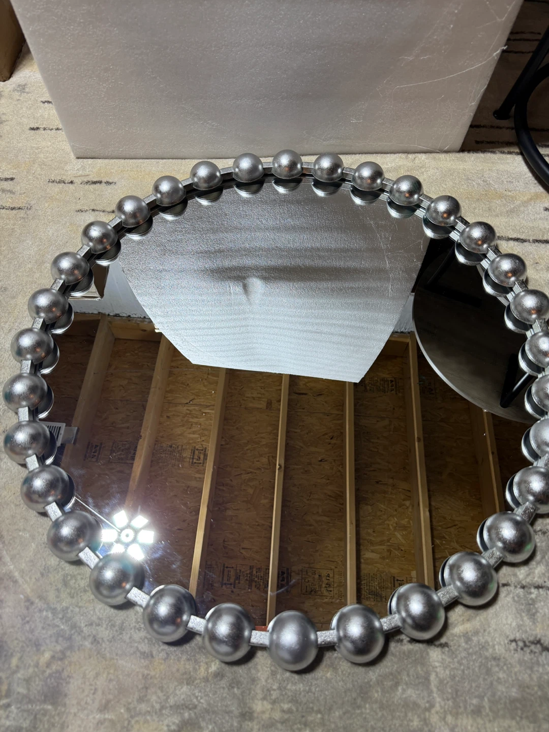 Brand new metallic Silver Beaded Round Wall Mirror - 27 Inch - photo 4