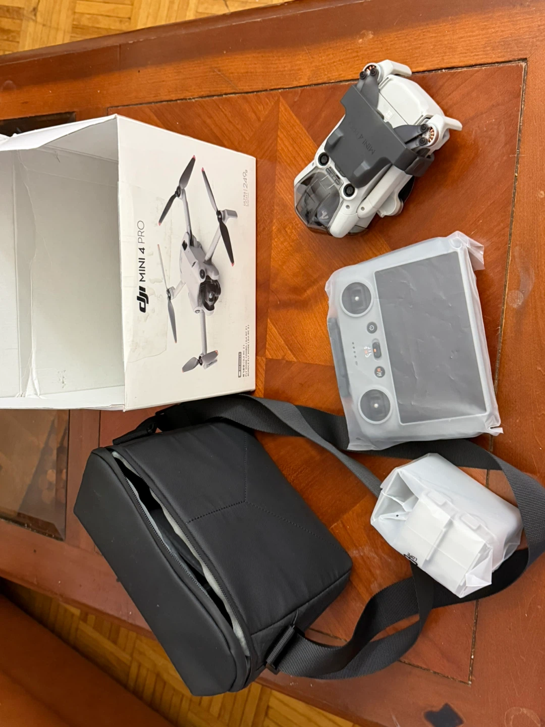 DJI Mini 4 Pro Drone - photo 3