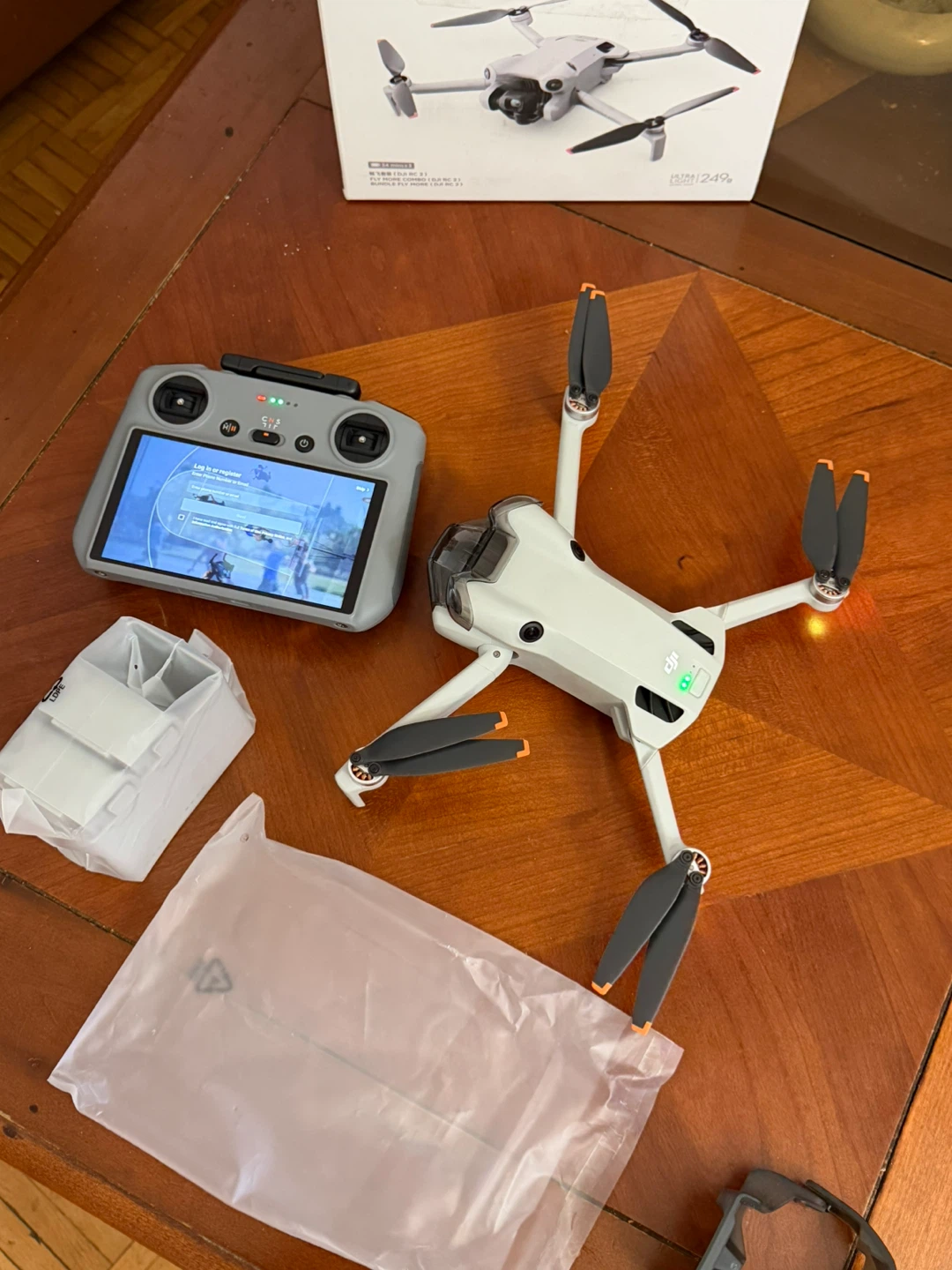 DJI Mini 4 Pro Drone - photo 4