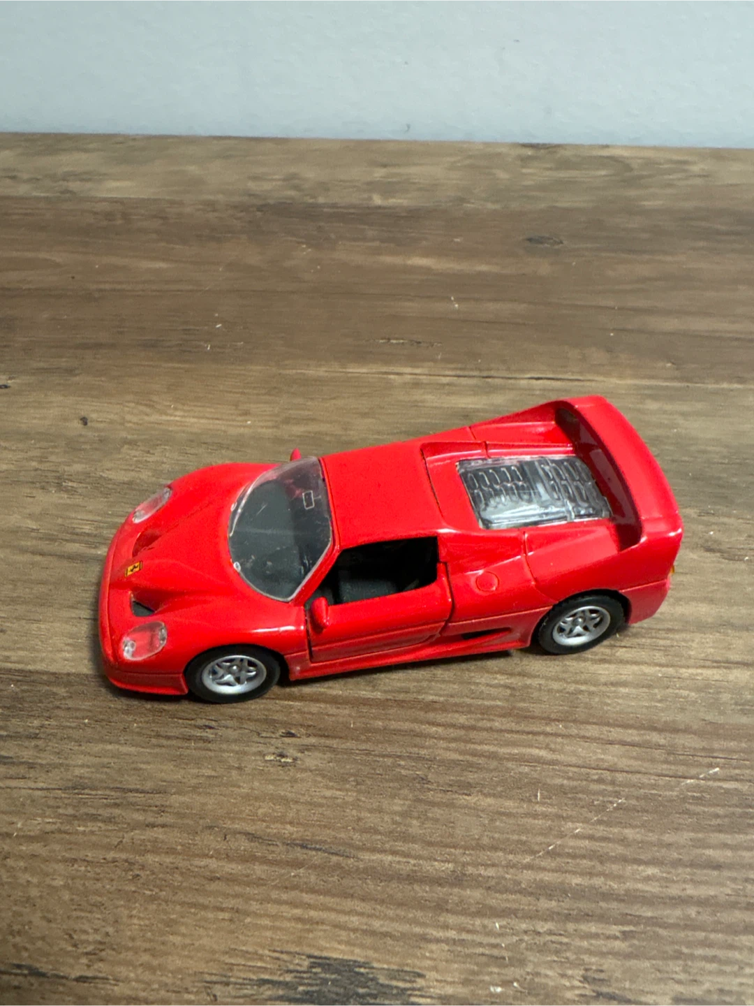 Vintage Red Ferrari F50 Diecast Model Car scale 1.39