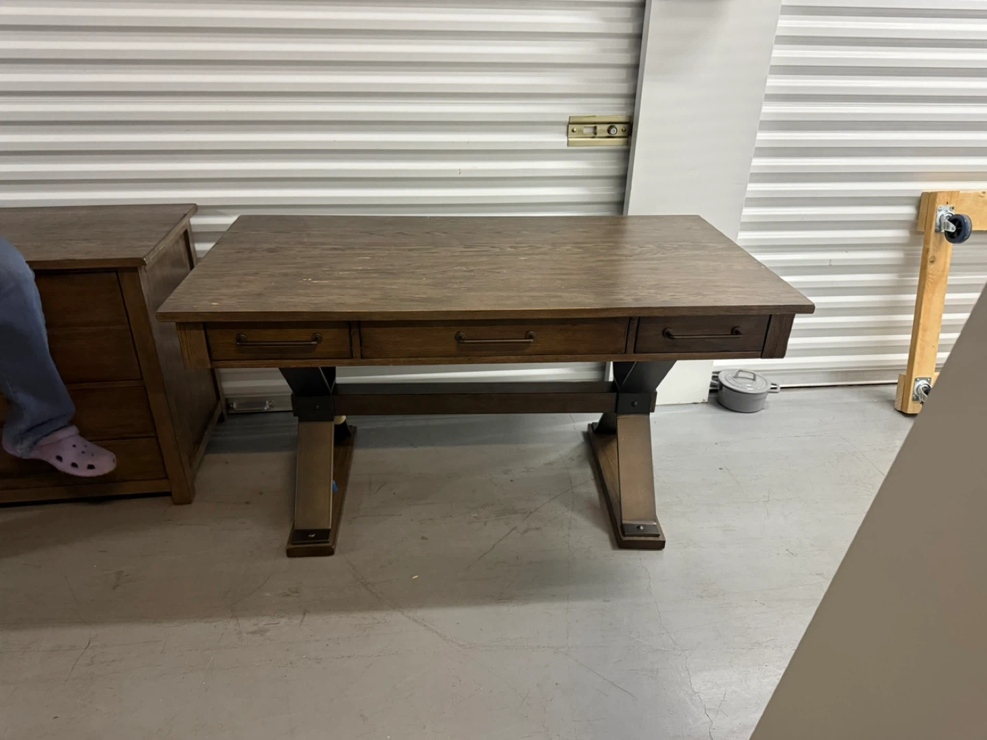 Liberty Furniture Sonoma Road Desk & Lateral File Cabinet - photo 2