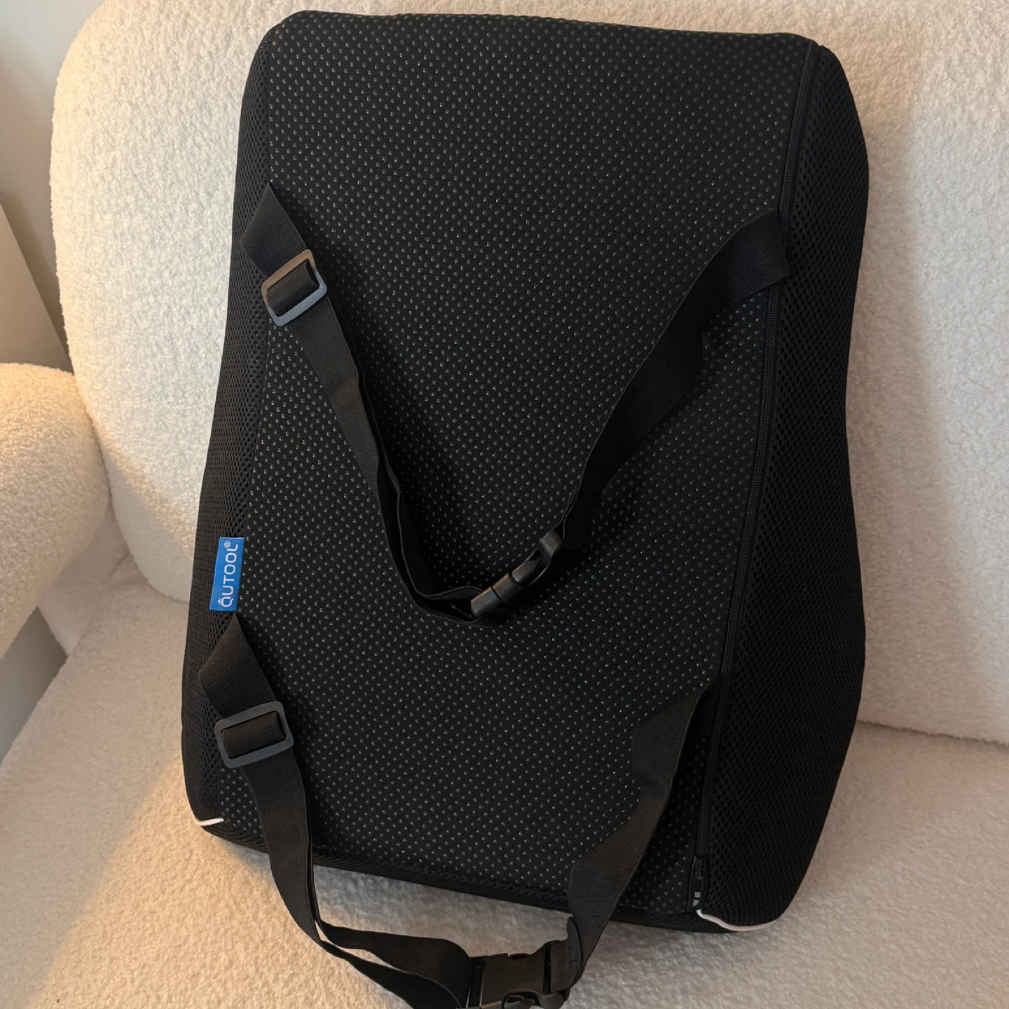 Qutool Full Back Lumbar Pillow - Like New! - photo 3