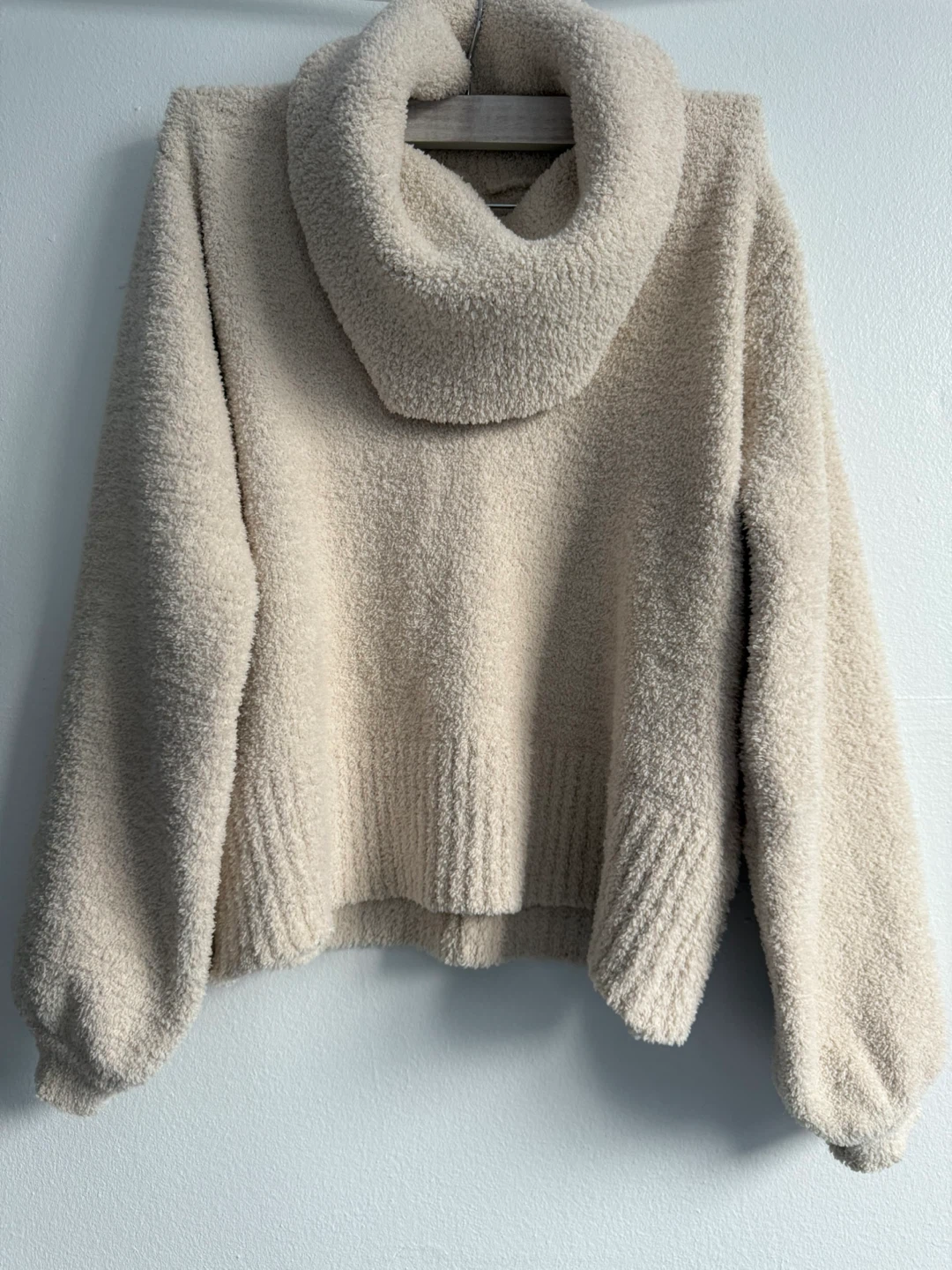 Aritzia Wilfred Free Cocoon Cardigan
