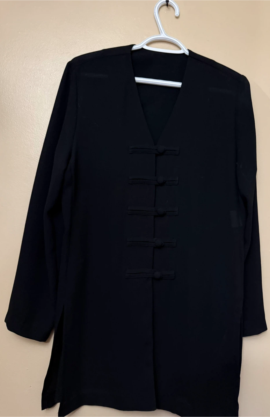 Woman’s Black Tunic Style Blouse size 9/10