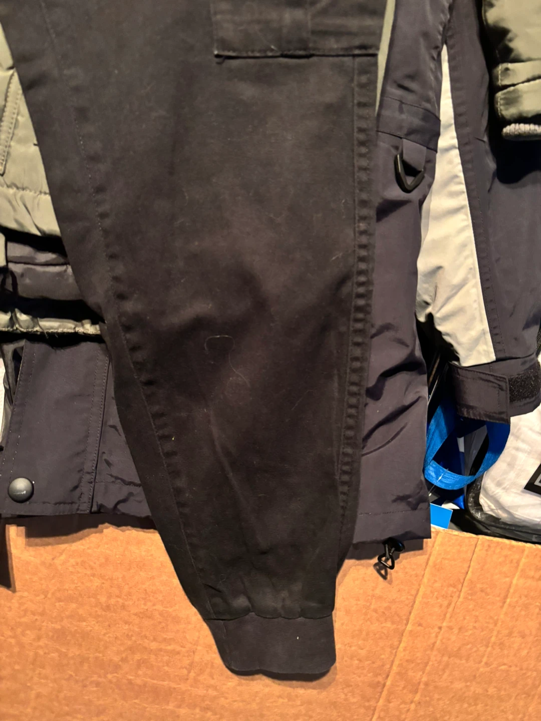 Cargo pants for men - photo 3