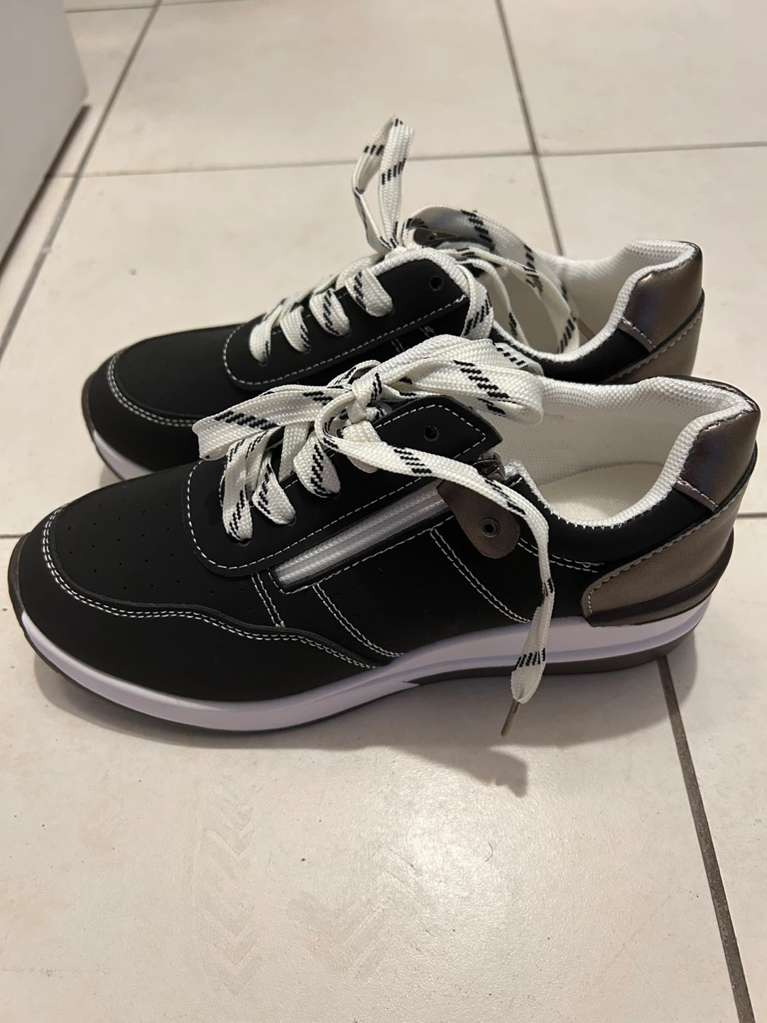Brand New Wedge Sneakers - Size 38 (US 7/7.5) - Black & White - photo 4