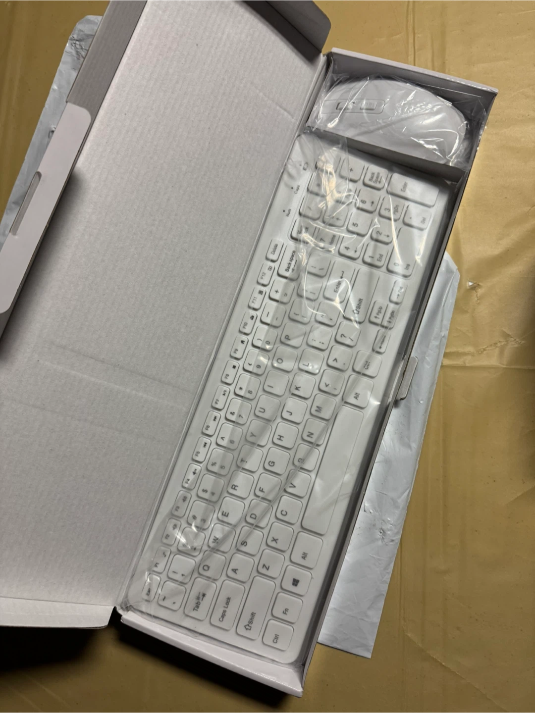 New Wireless Keyboard & Mouse Combo - photo 2