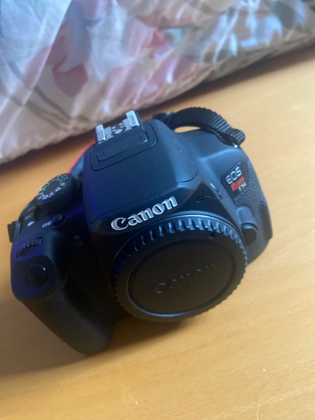Canon EOS Rebel T5i DSLR Camera w/ Accessories