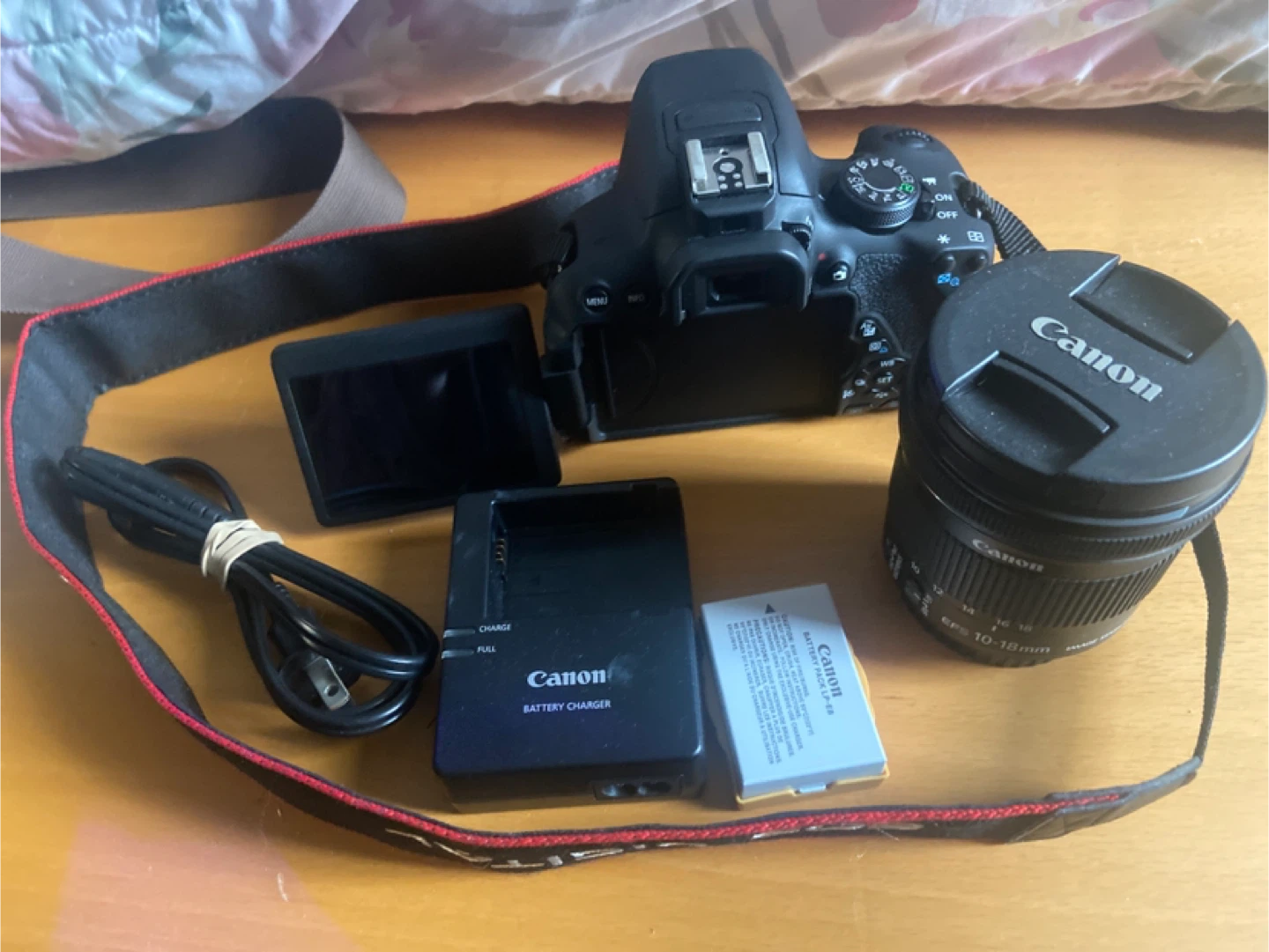 Canon EOS Rebel T5i DSLR Camera w/ Accessories - photo 2