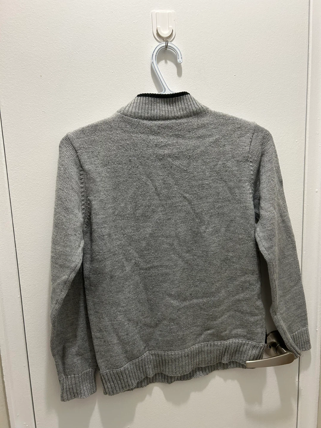 New Balance Grey Patterned Sweater - Size Small - photo 2