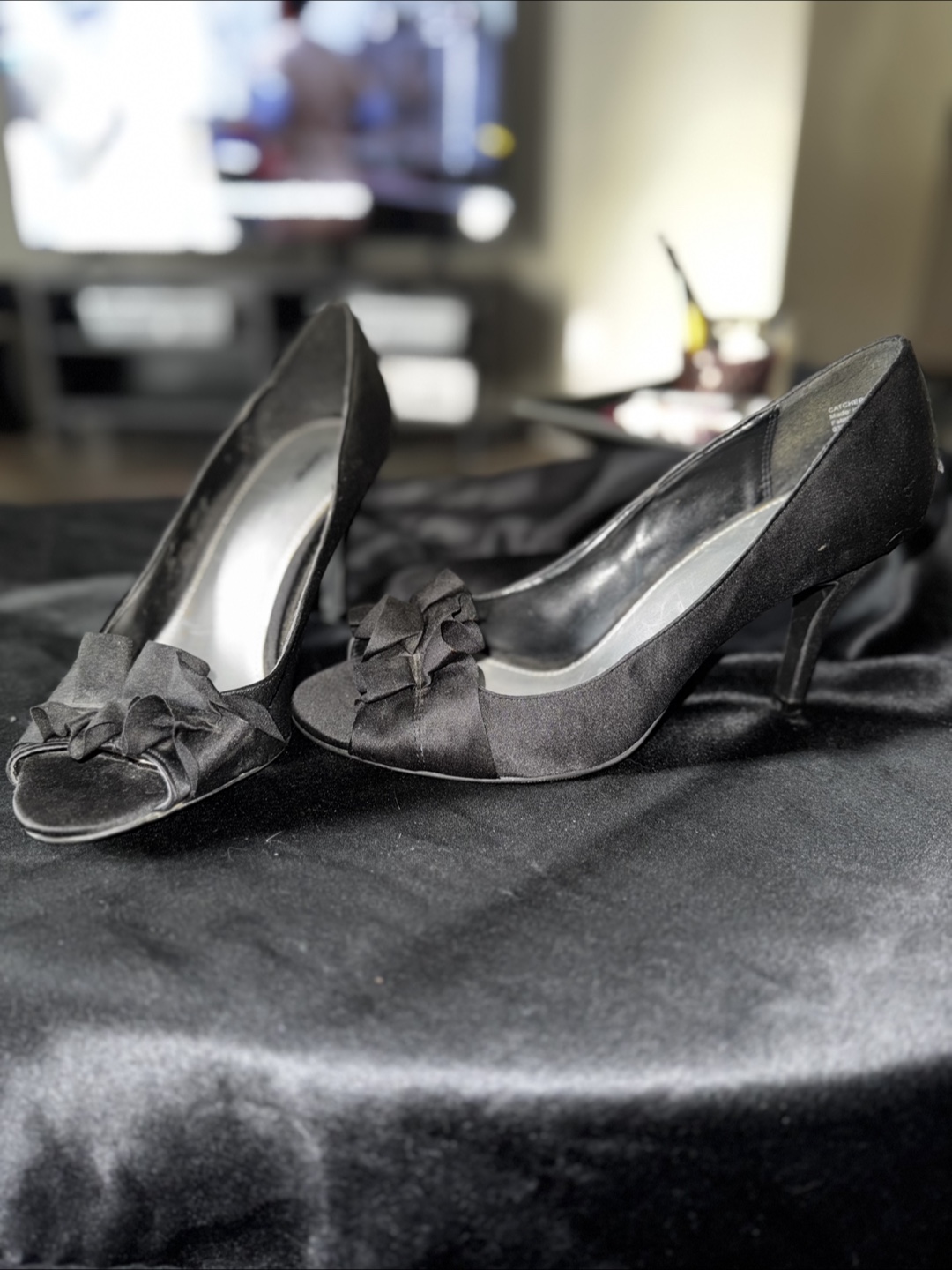 Assorted Heels and Purse - photo 4