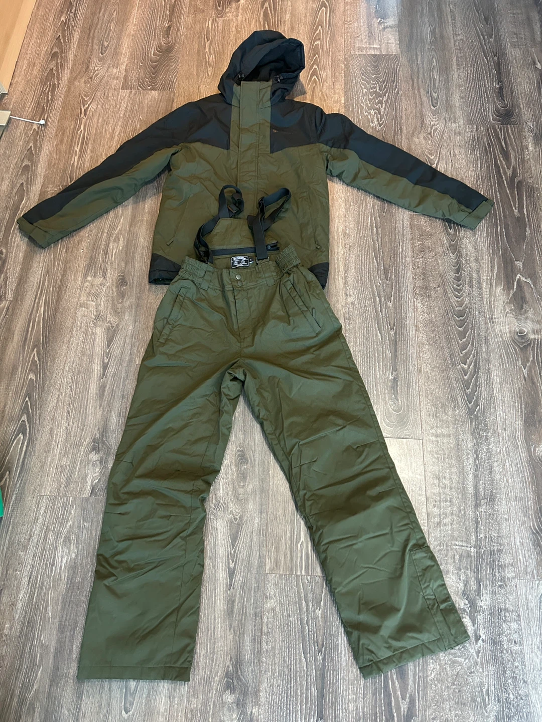 Ski Jacket & Pants Set