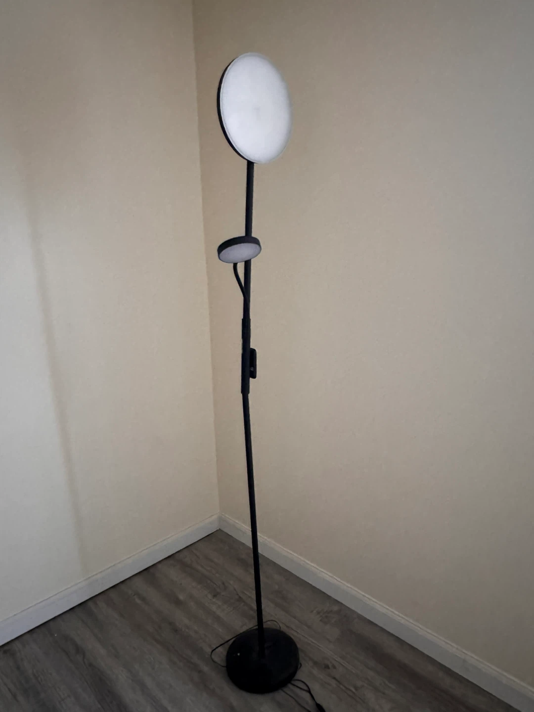 Black Floor Lamp