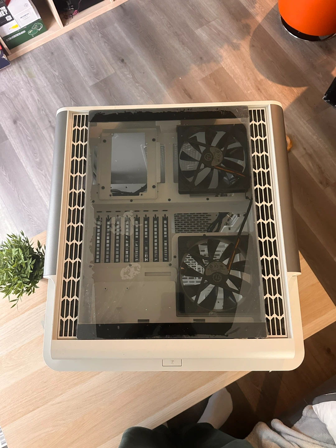 Thermaltake The Tower 300 Snow White - photo 4