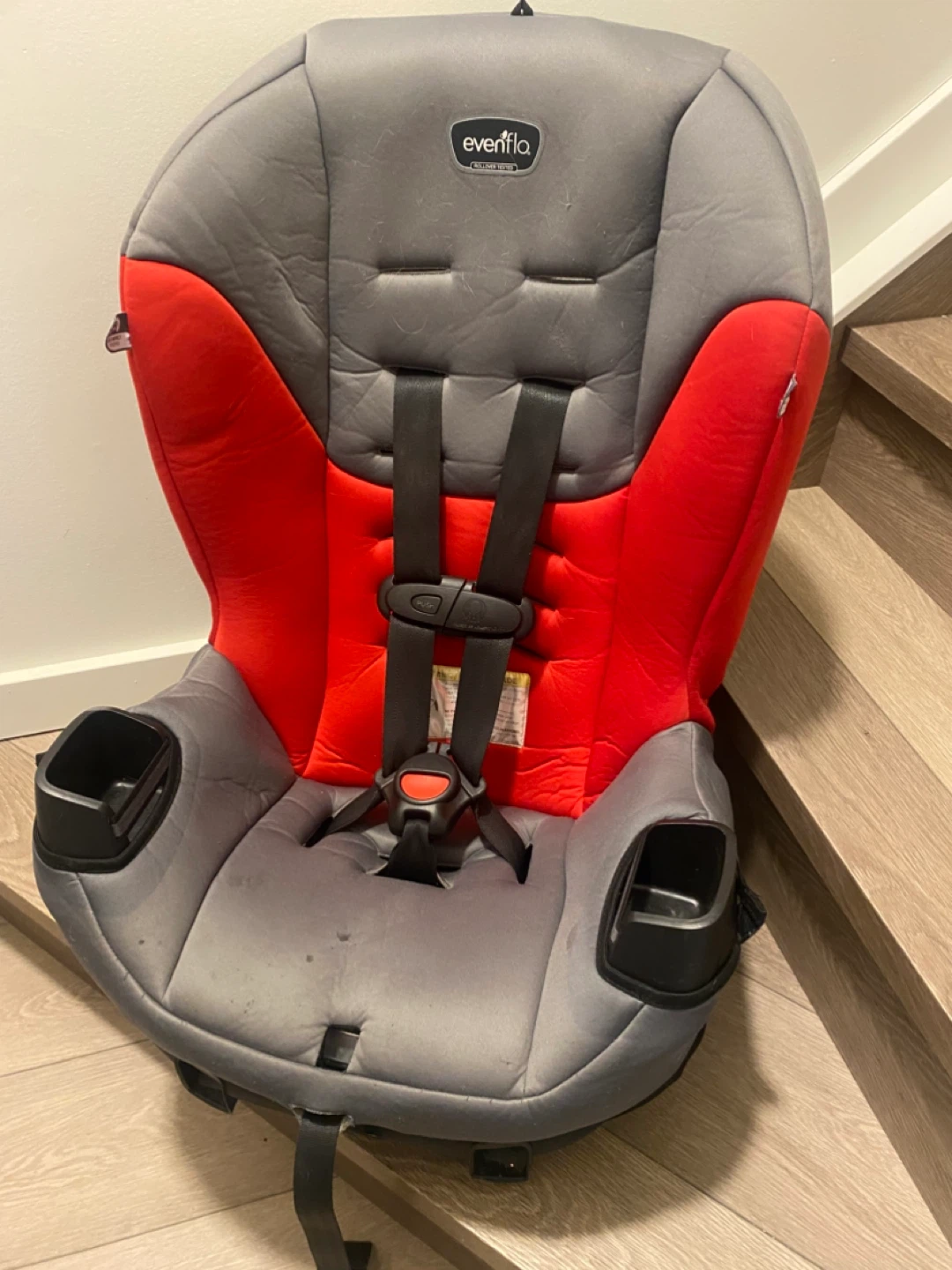 Car Seat - Red & Grey
