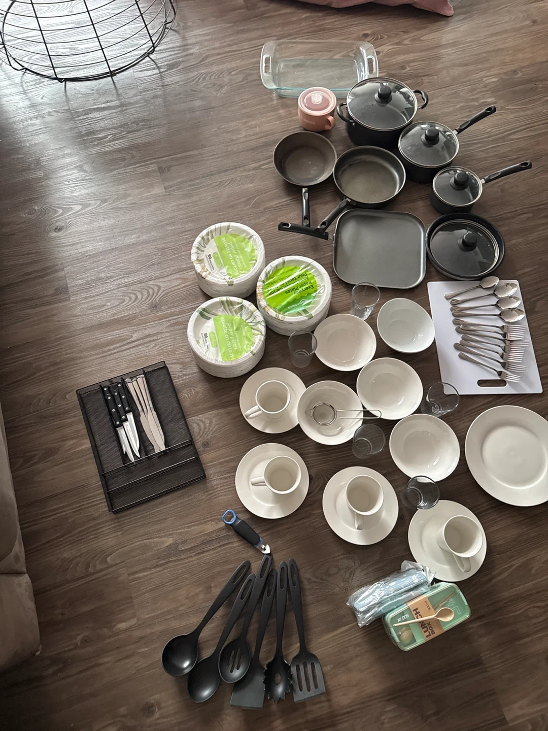 Kitchenware Set - Pots, Pans, Dishes, Cutlery - photo 4