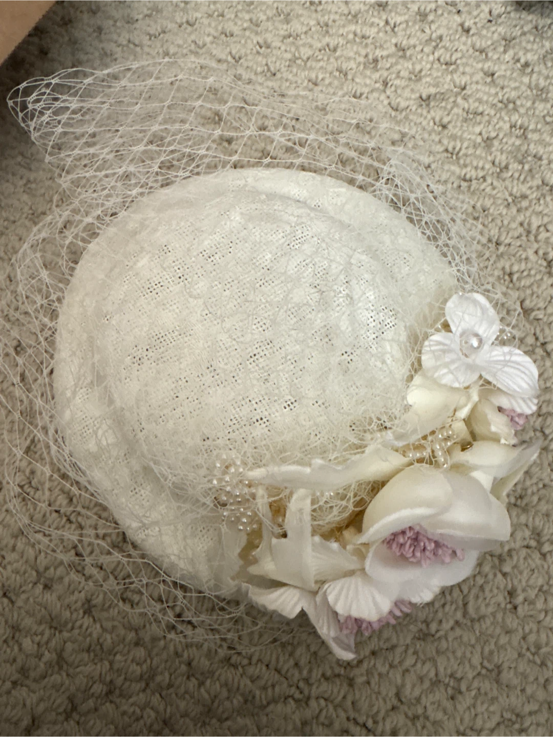Vintage Style Fascinator Hat - Cream - photo 2