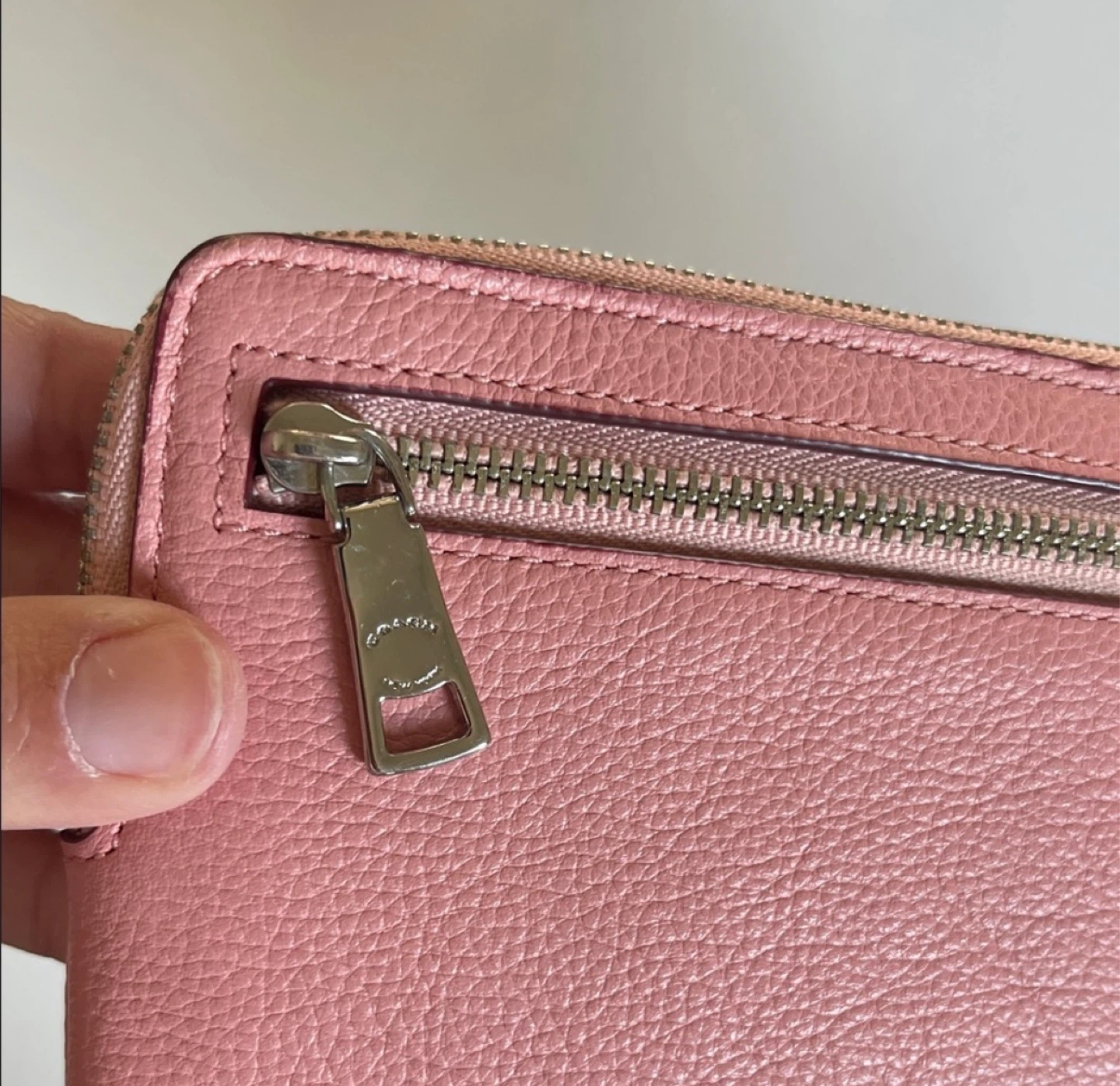 Coach Pink Leather Wristlet Wallet - photo 3