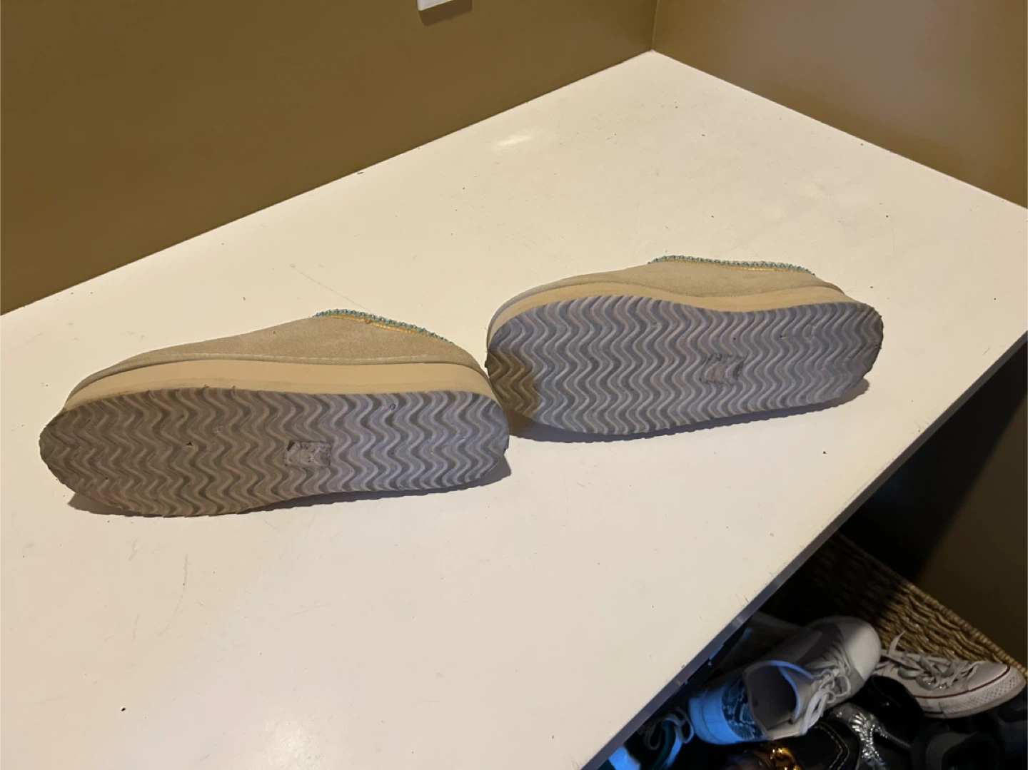 UGG inspired Women's Tasman Platform Slipper - photo 2