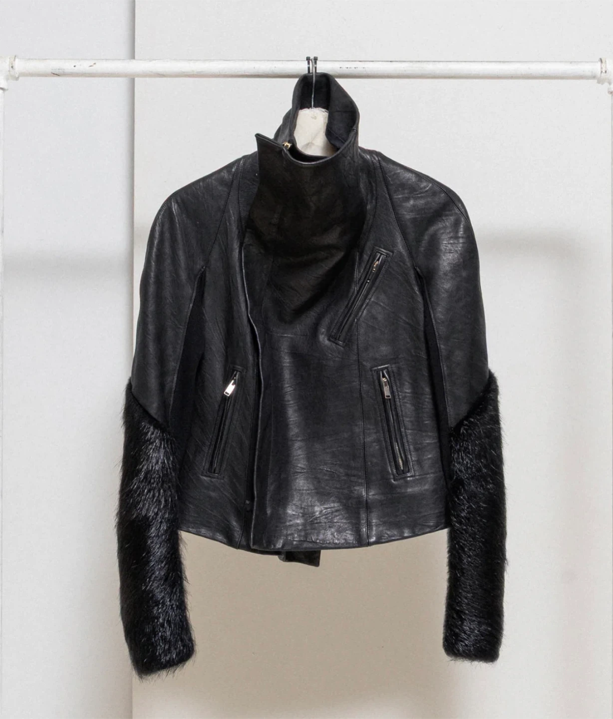 RICK OWENS FW13 PLINTH CROPPED LAMB LEATHER JACKET FUR SLEEVES