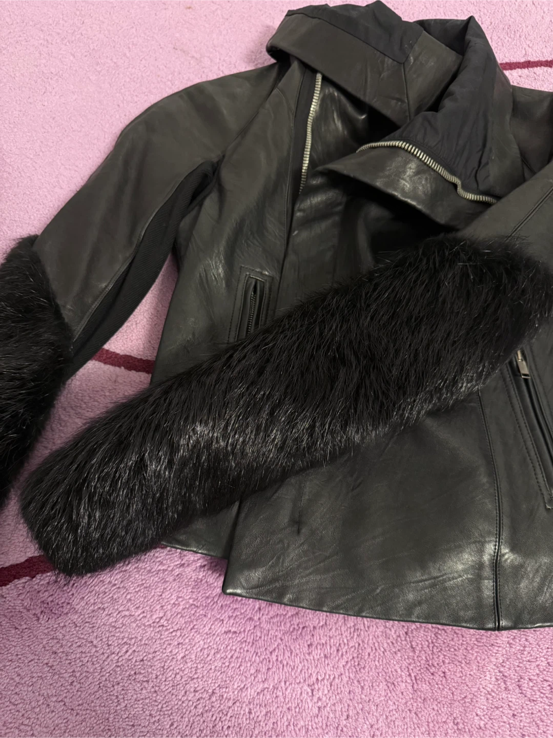 RICK OWENS FW13 PLINTH CROPPED LAMB LEATHER JACKET FUR SLEEVES - photo 5