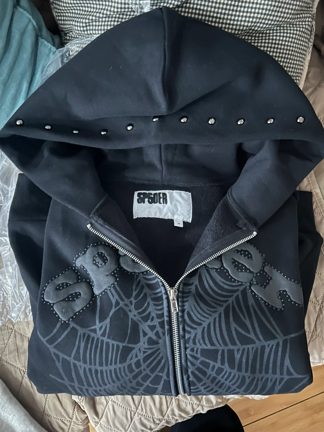 SP5DER Black OG Web Studded Zip Hoodie - Size M - photo 2