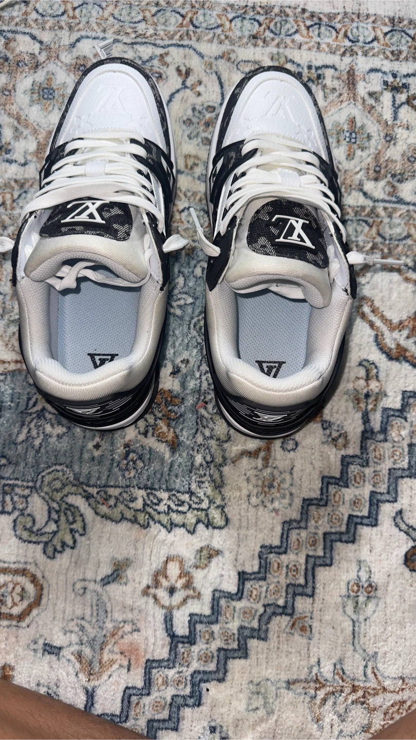Louis Vuitton Trainer Sneaker White/Black - photo 5