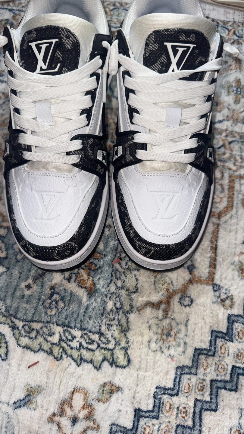 Louis Vuitton Trainer Sneaker White/Black - photo 4