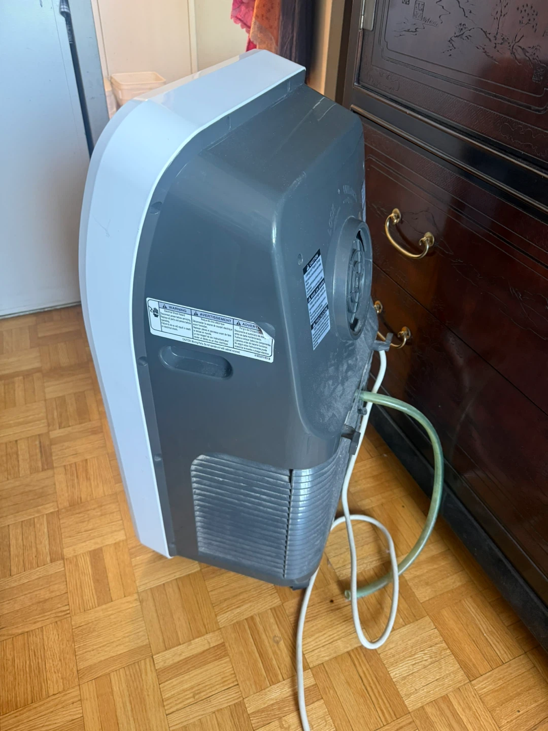 Insignia Portable Air Conditioner - photo 3