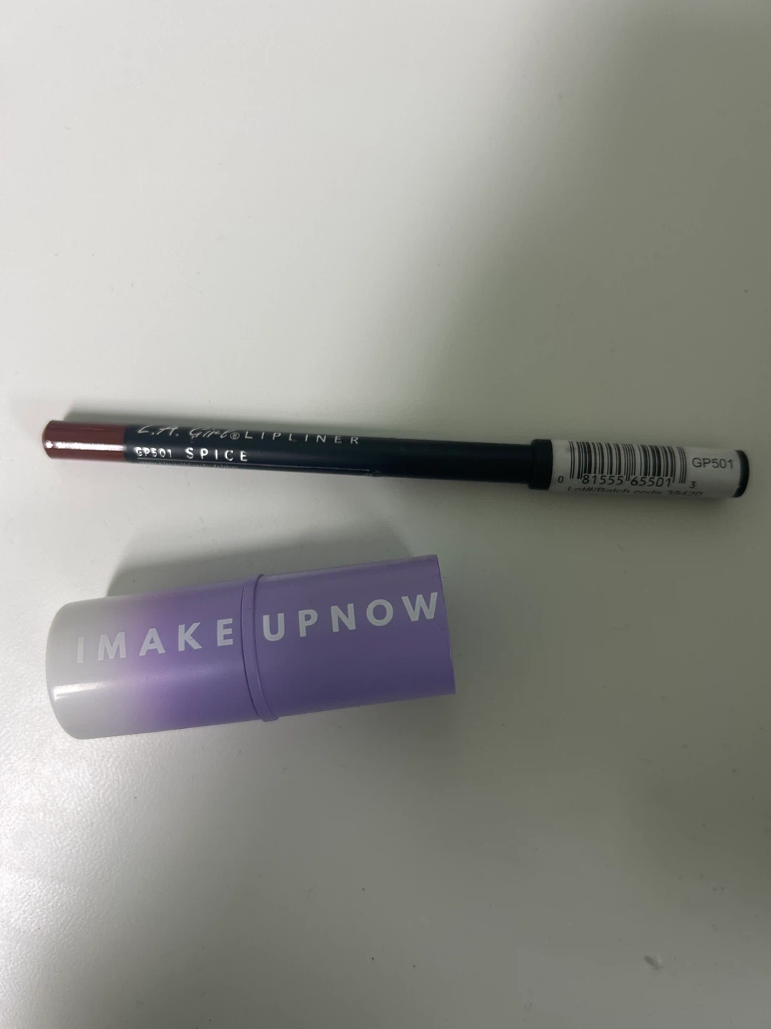 makeup pair