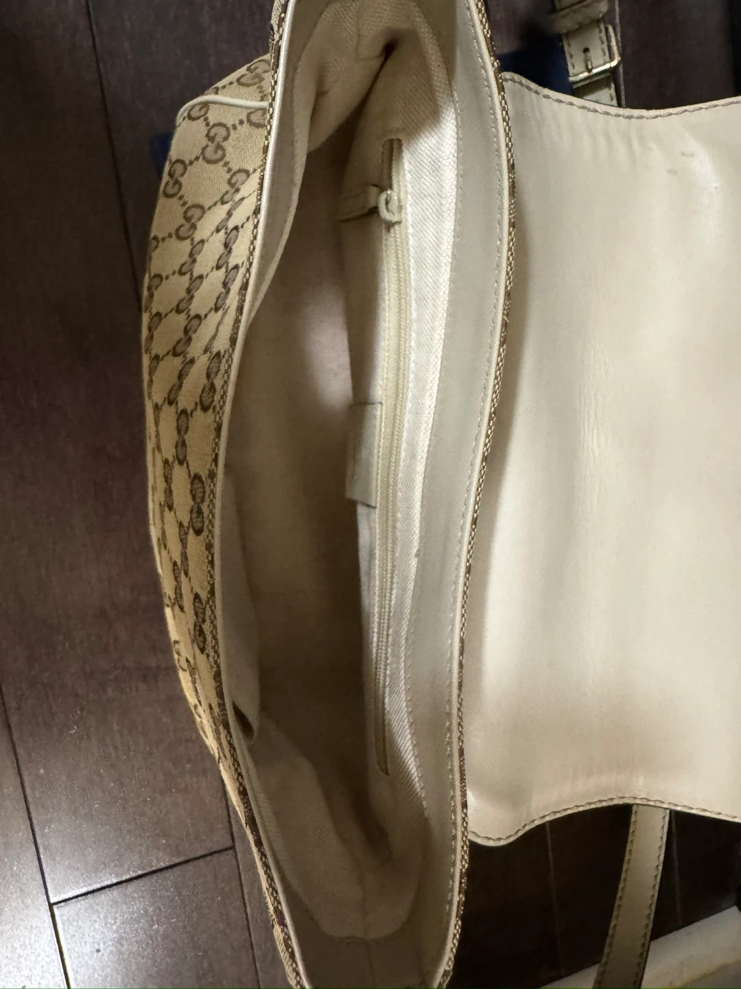 Gucci/Ferragamo handbag - photo 3