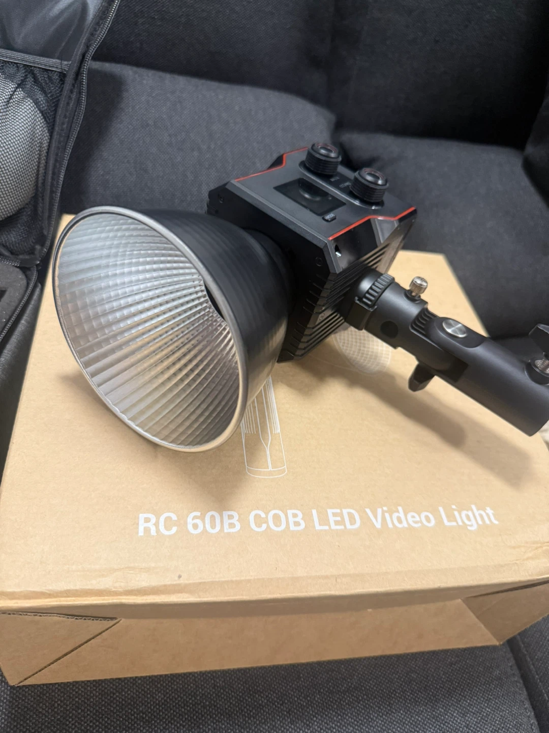 SMALLRIG RC 60B COB Video Light built-in 340AH Battery - photo 4
